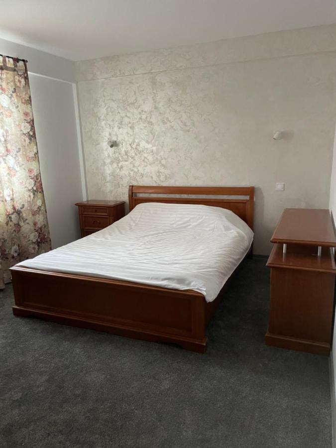 Eroilor Apartament Apartment ซูชาวา ภายนอก รูปภาพ