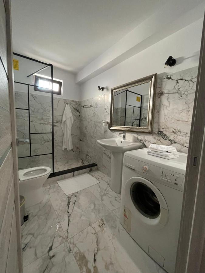 Eroilor Apartament Apartment ซูชาวา ภายนอก รูปภาพ