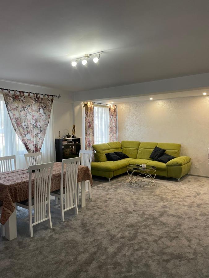 Eroilor Apartament Apartment ซูชาวา ภายนอก รูปภาพ